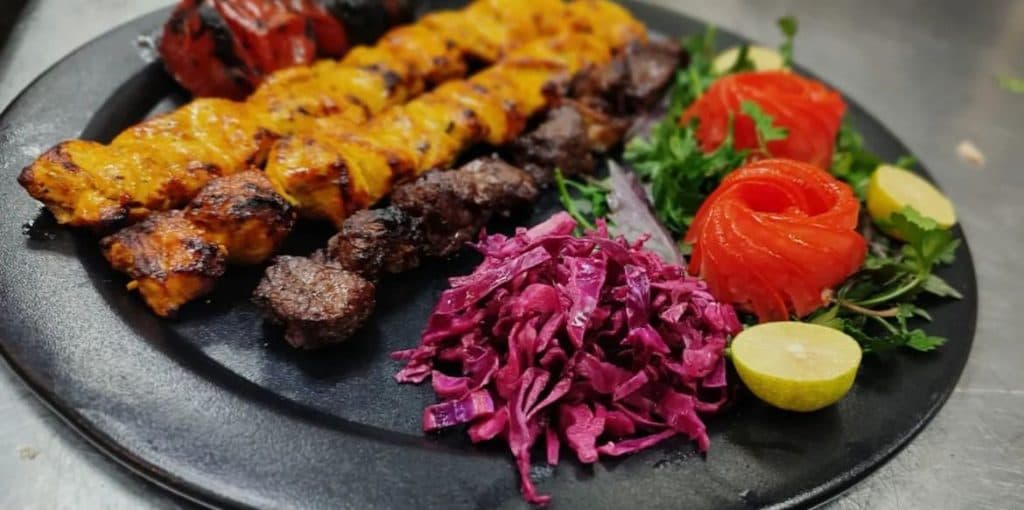رستوران شف ایمان در لاهیجان