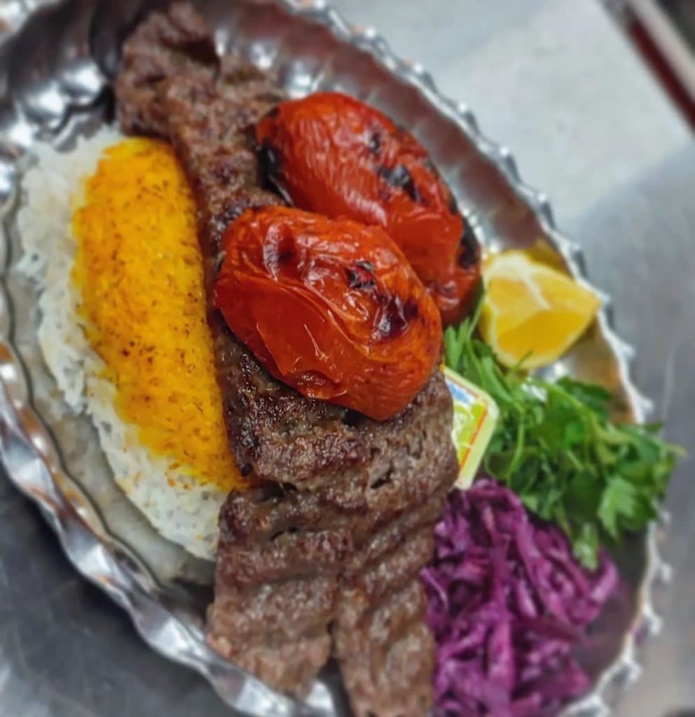رستوران شف ایمان در لاهیجان