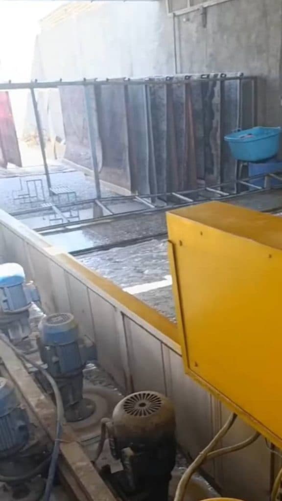 قالیشویی اتوماتیک آبشار در بروجرد