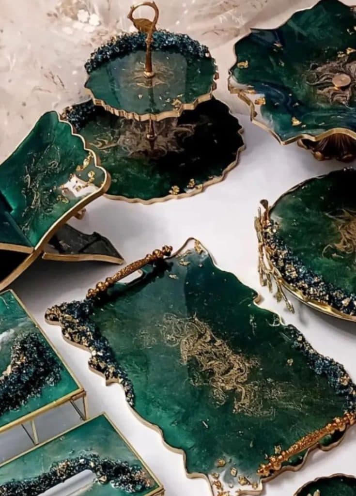 آموزشگاه آزاد فنی حرفه ای و هنرهای تجسمی آونگ در بردسیر