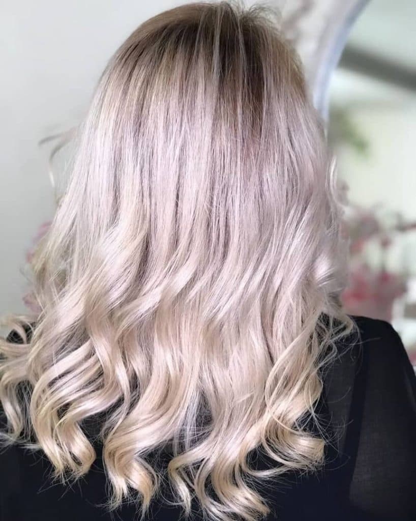 مرکز تخصصی رنگ و لایت مو صنم عباسی در گوهردشت کرج