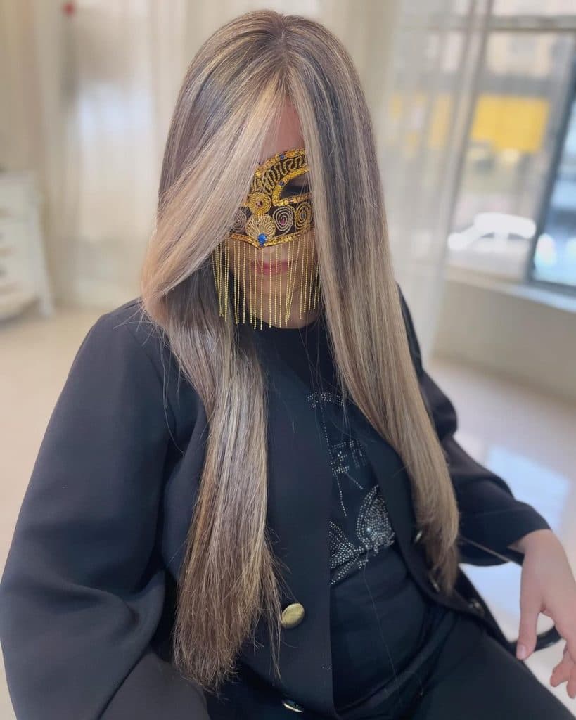 مرکز تخصصی رنگ و لایت مو صنم عباسی در گوهردشت کرج