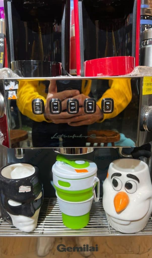 کافه لوشاتو در کوی کارمندان جنوبی کرج