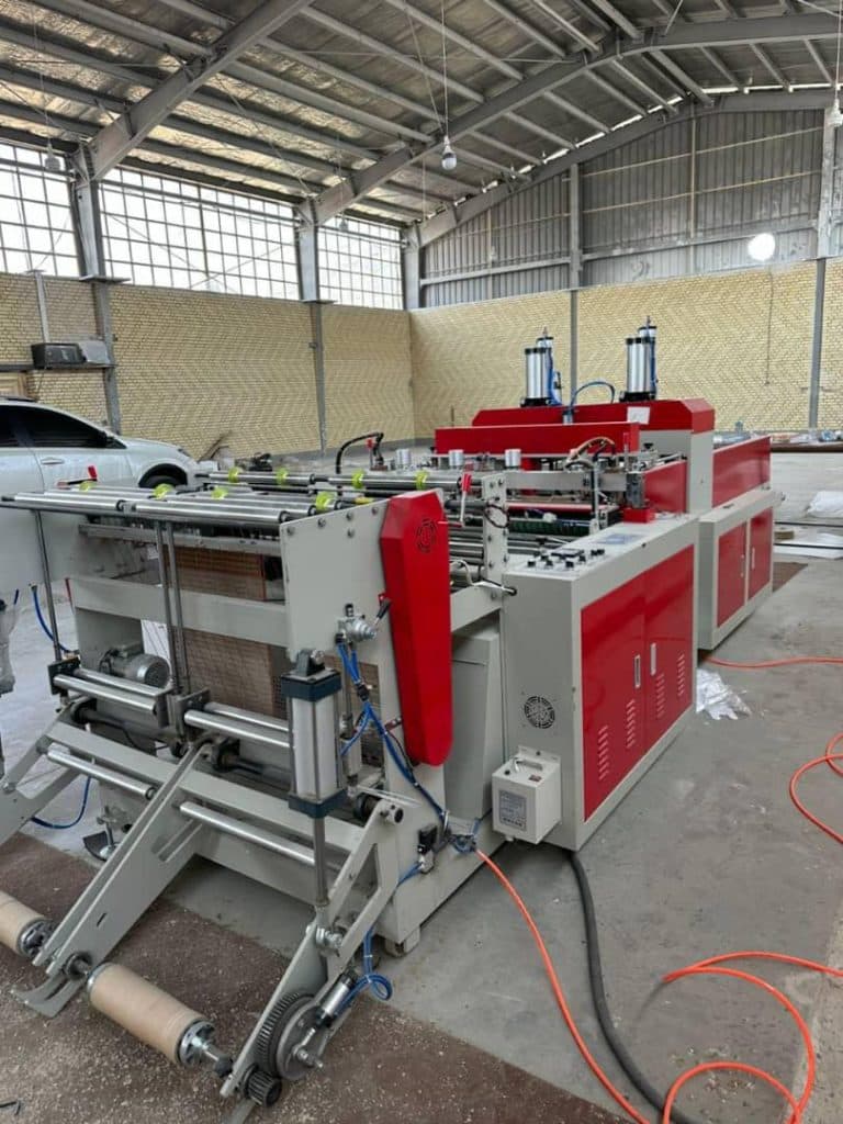 ساخت و تولید دستگاه ظروف یکبار مصرف پلاستیکی سپنتا در تهران