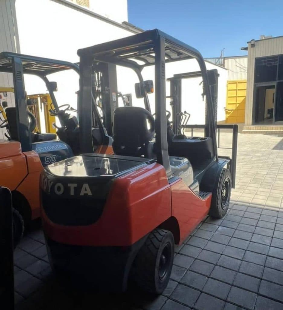 تعمیرات لیفتراک رحمتی قم