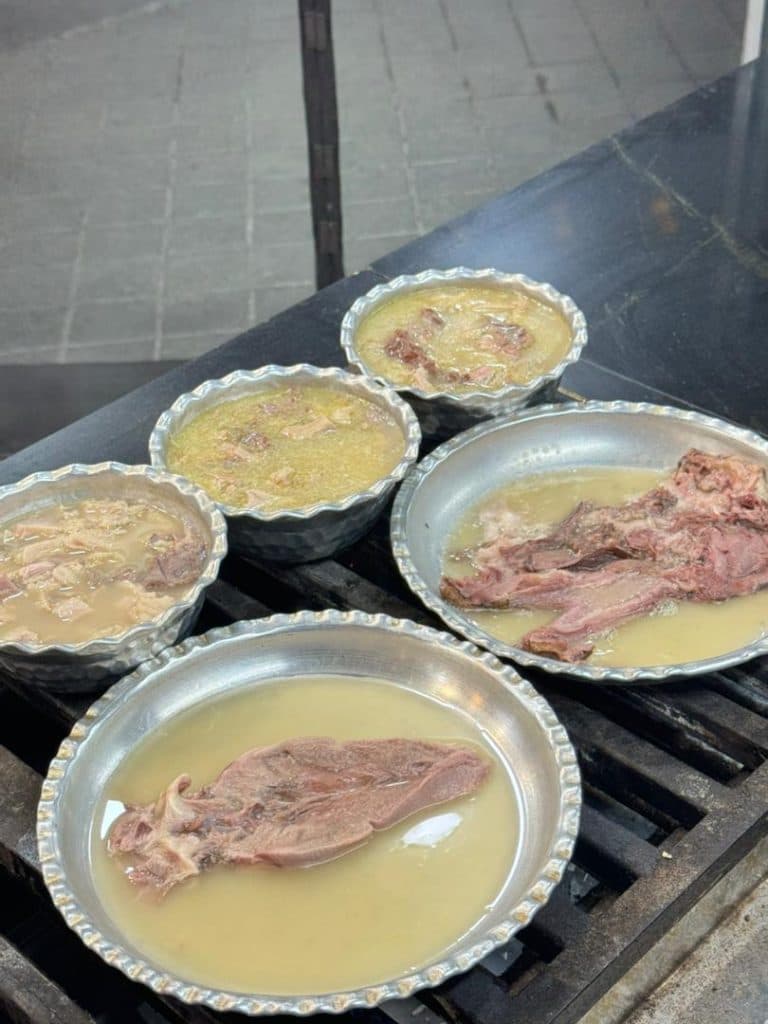 طباخی بره طلایی عظیمیه در کرج