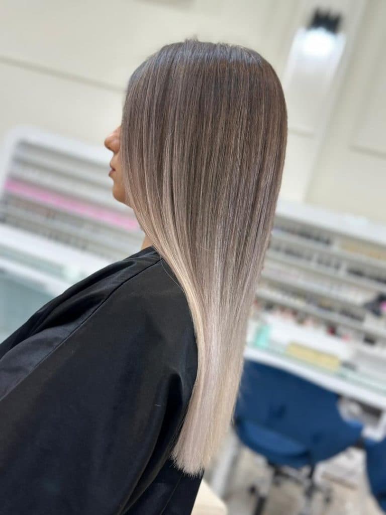 سالن تخصصی رنگ و لایت فائزه دلاور در مرزداران تهران