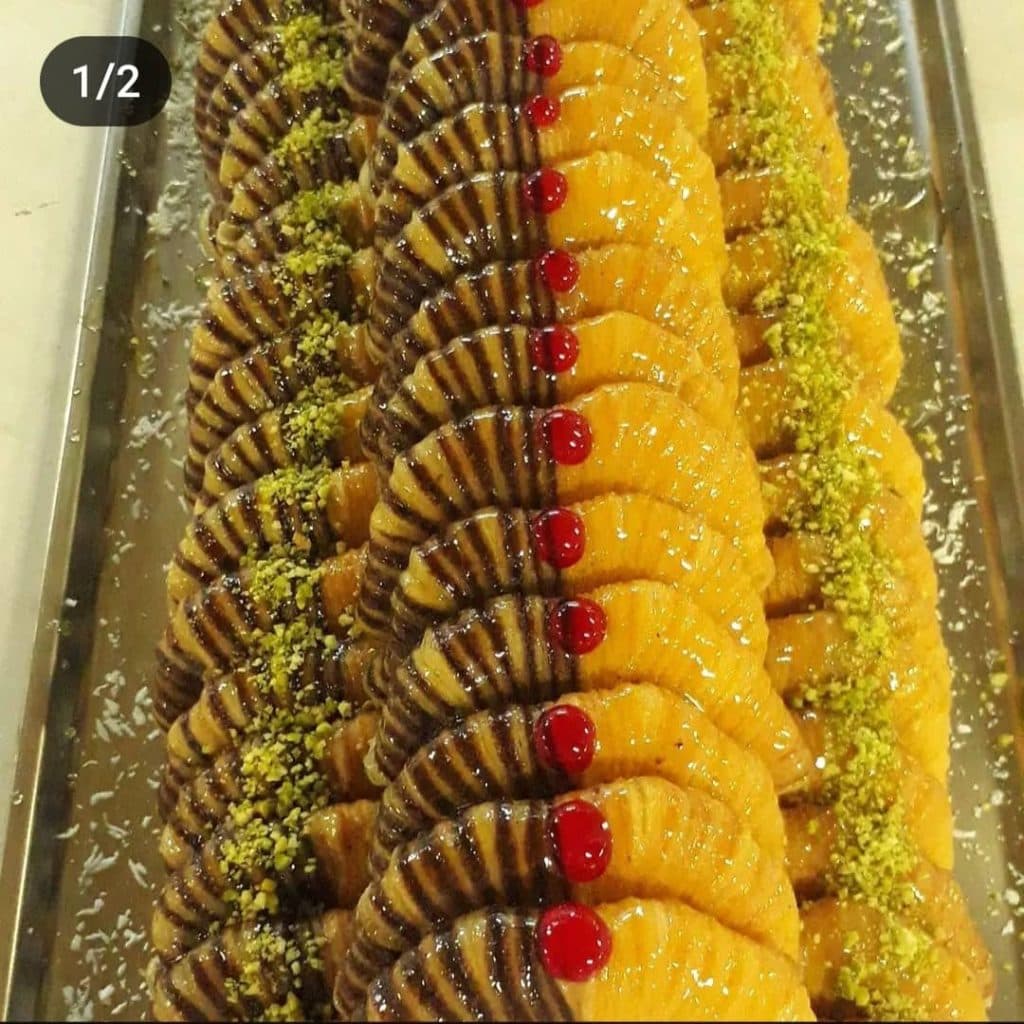 قنادی ماه تک در لنگرود