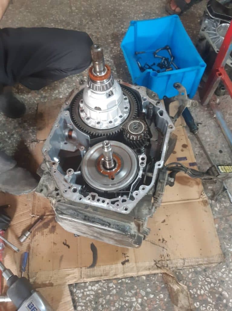 تعمیرگاه خودرو استادکار در جاده چالوس