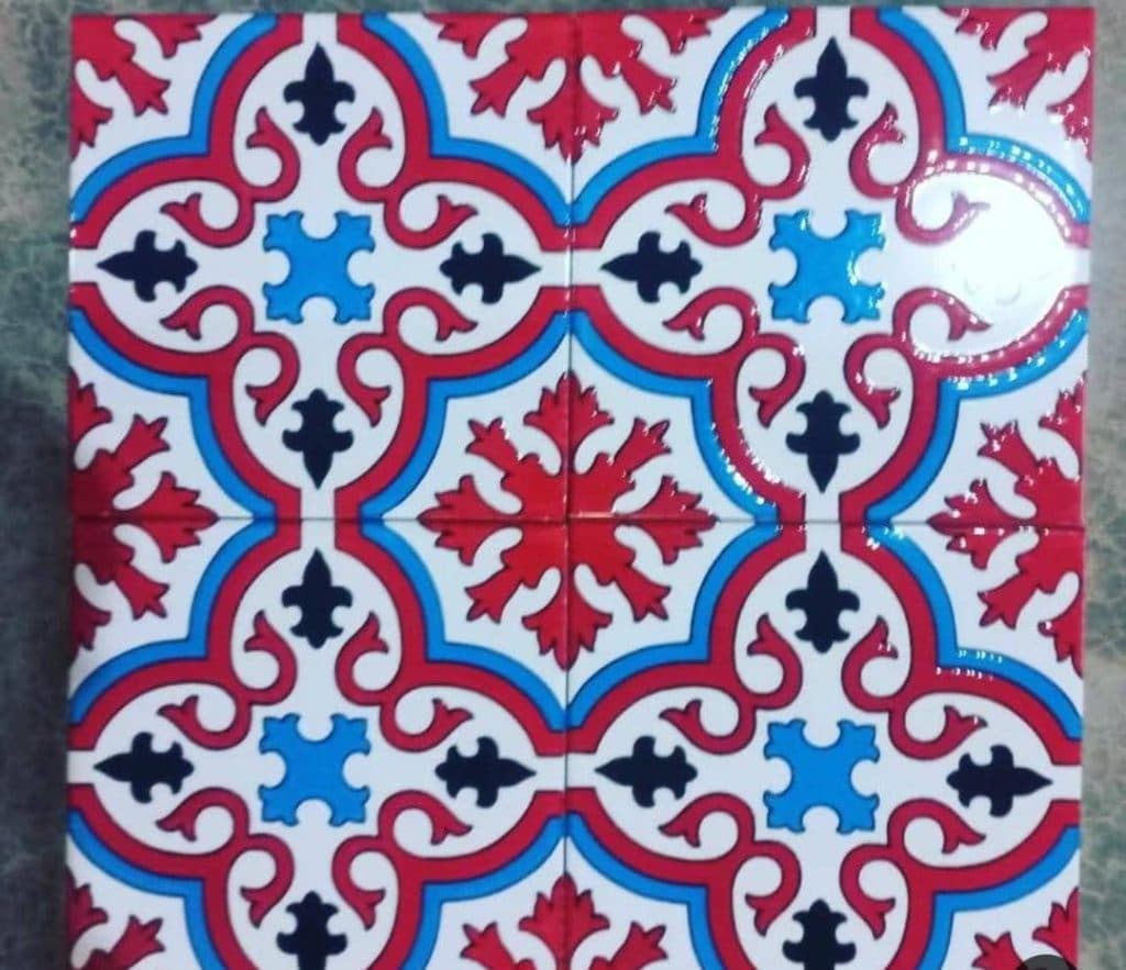 چاپ عکس روی کاشی و سرامیک شهسرام در اصفهان