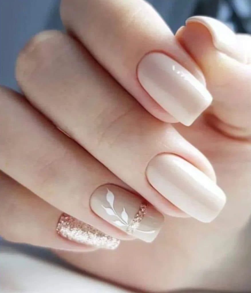 آموزش و خدمات vip کاشت ناخن مهدیه اشرفی در شبستر