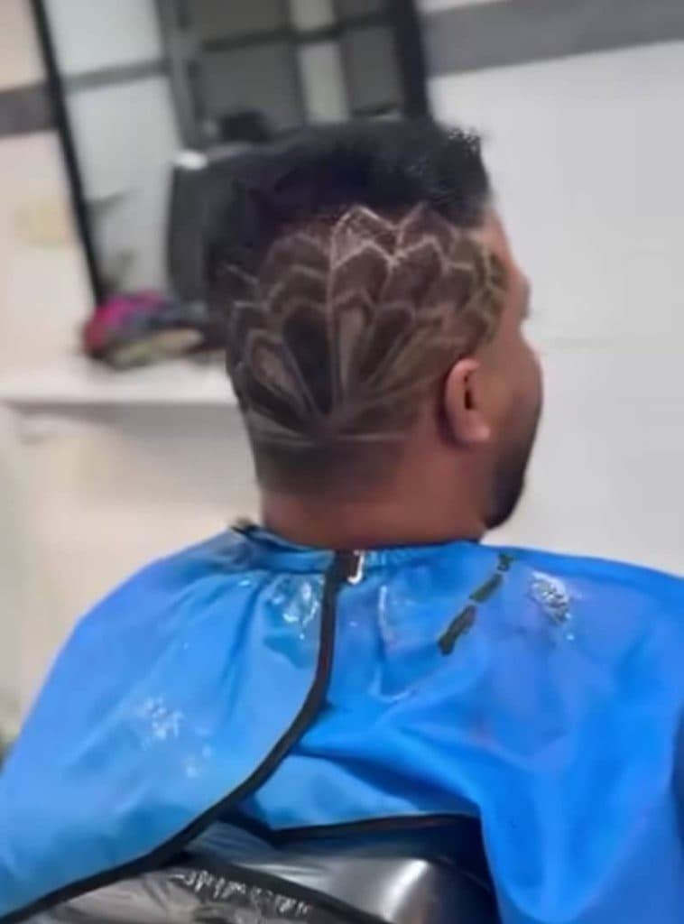 آموزشگاه آرایشگری مردانه میرداماد در سقز