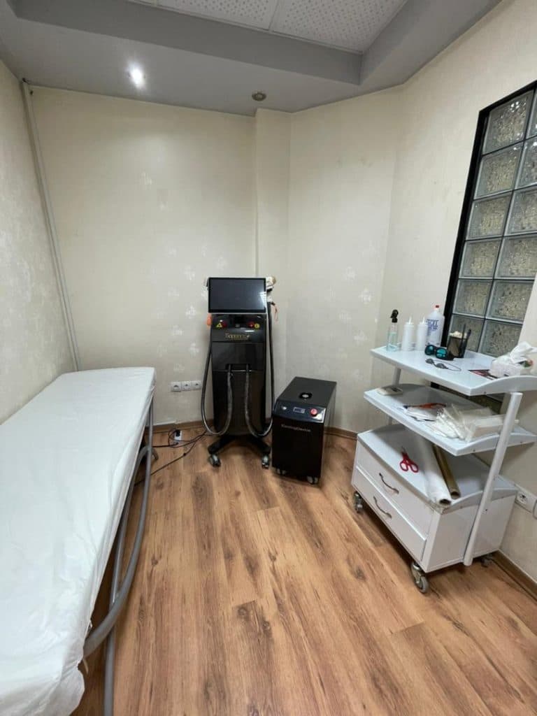 مرکز تخصصی لیزر لیوسا شعبه 1 در فلکه اول گوهردشت کرج