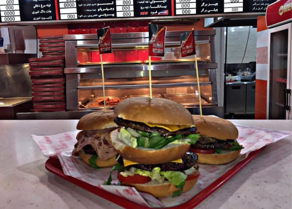 فست فود گلدن فود در قشم