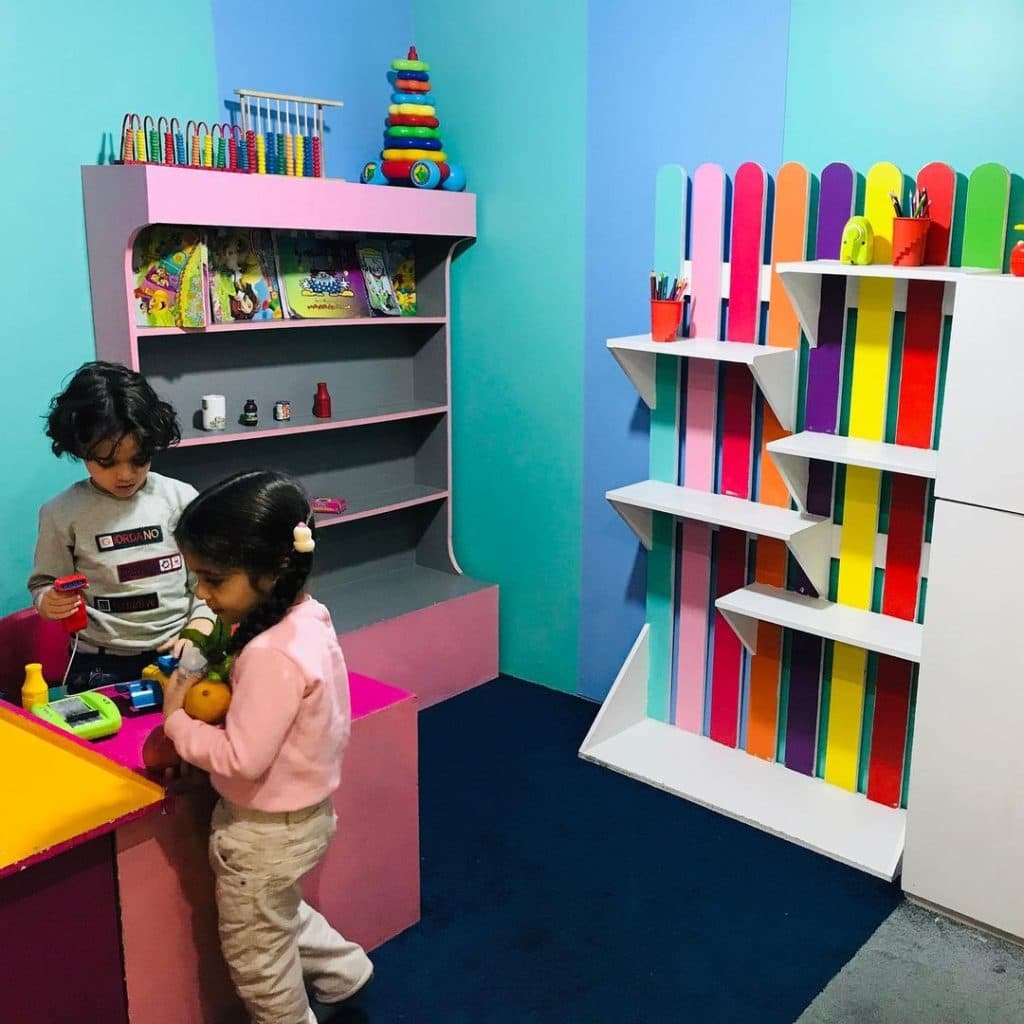 پیش دبستانی کودکانه کاظمی در مهر ویلا کرج