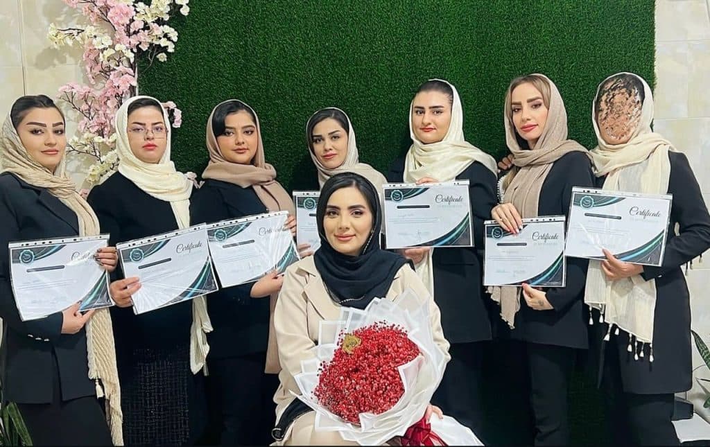 مرکز تخصصی آرایش دائم سعادت در سراب