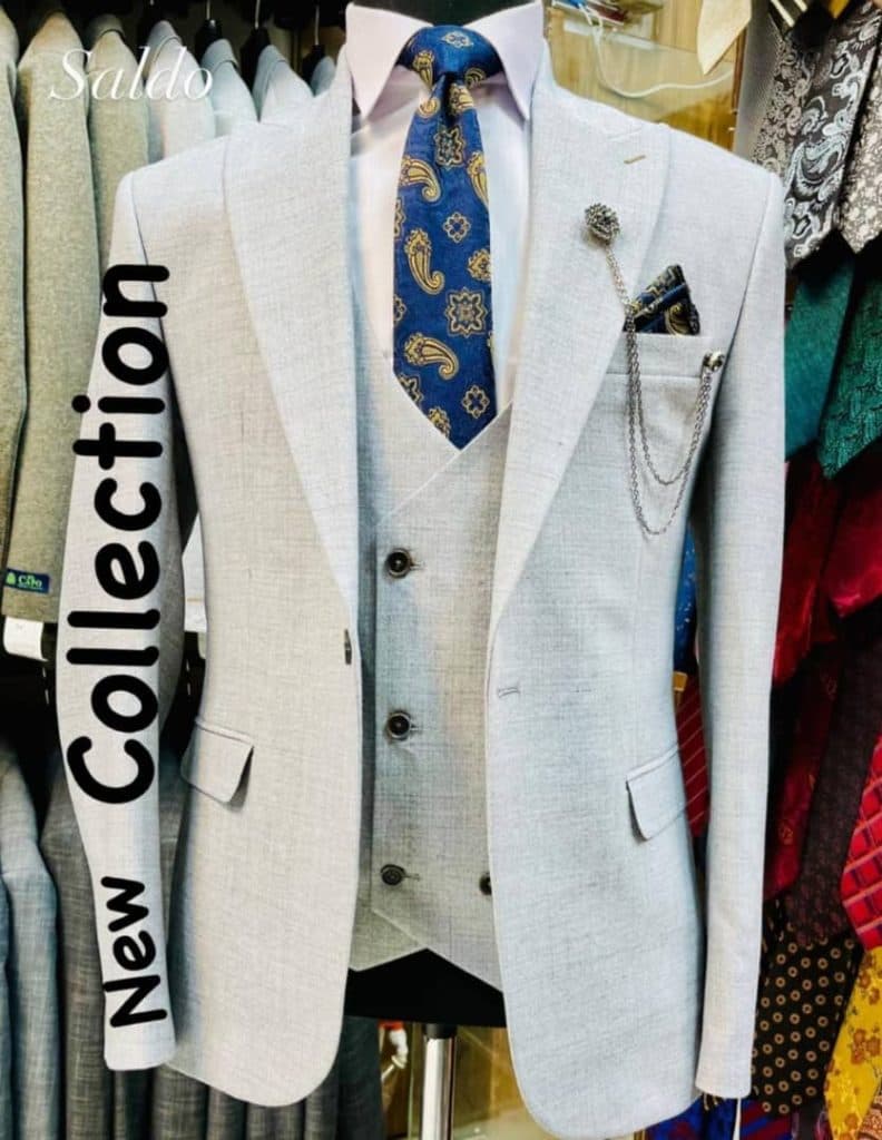 فروشگاه کت و شلوار مردانه سالدو در سه راه شریعتی کرمانشاه
