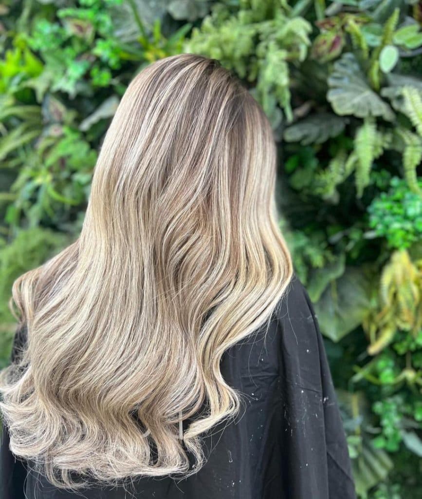 خدمات تخصصی کراتین و درمان مو ناهید در بیرجند