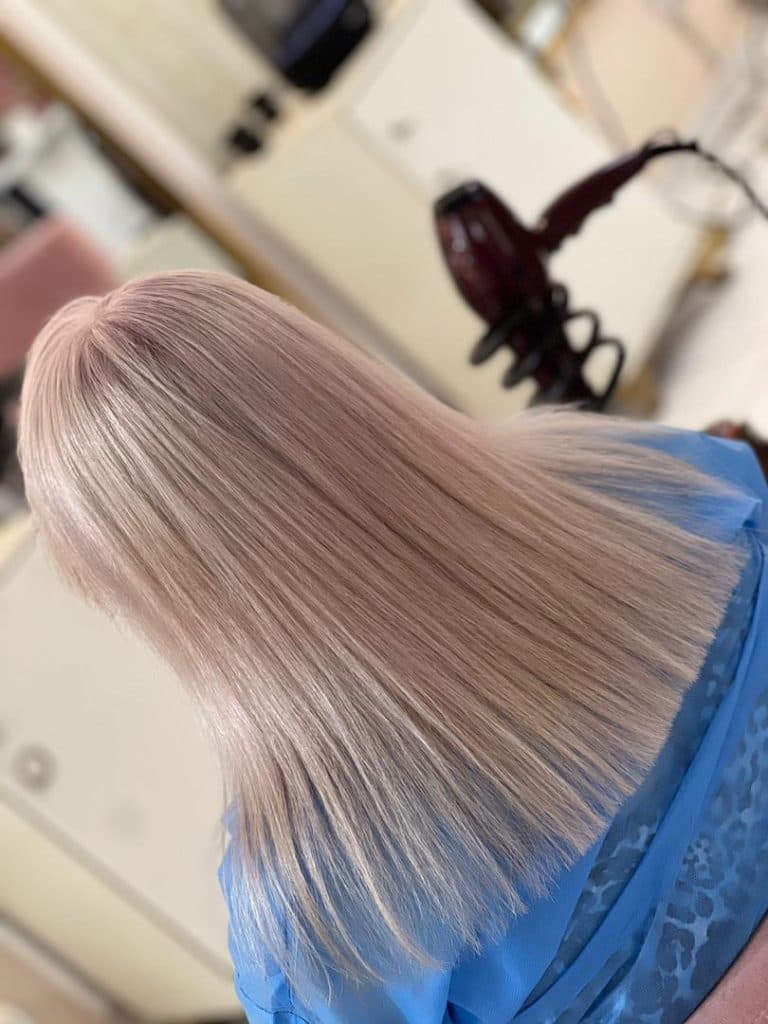 سالن زیبایی سارا بابایی در منیریه تهران