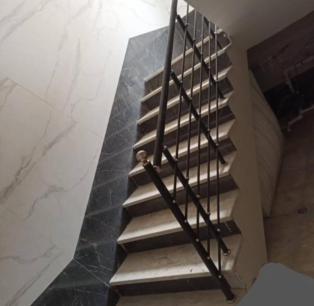 اجرای نرده حفاظ استیل قائم حسین زاده در تهران