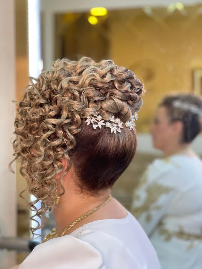 سالن زیبایی پردیس در بناب