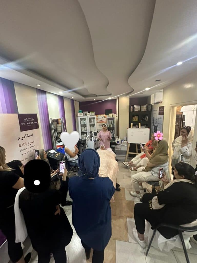 آموزش و خدمات تخصصی پاکسازی پوست سارا مزروعی در اصفهان