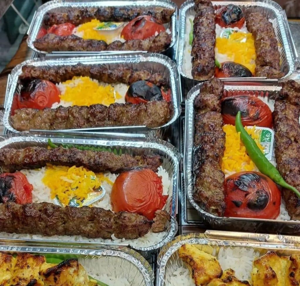 آشپزخانه صنعتی خیریه ریحانه الرسول در چناران