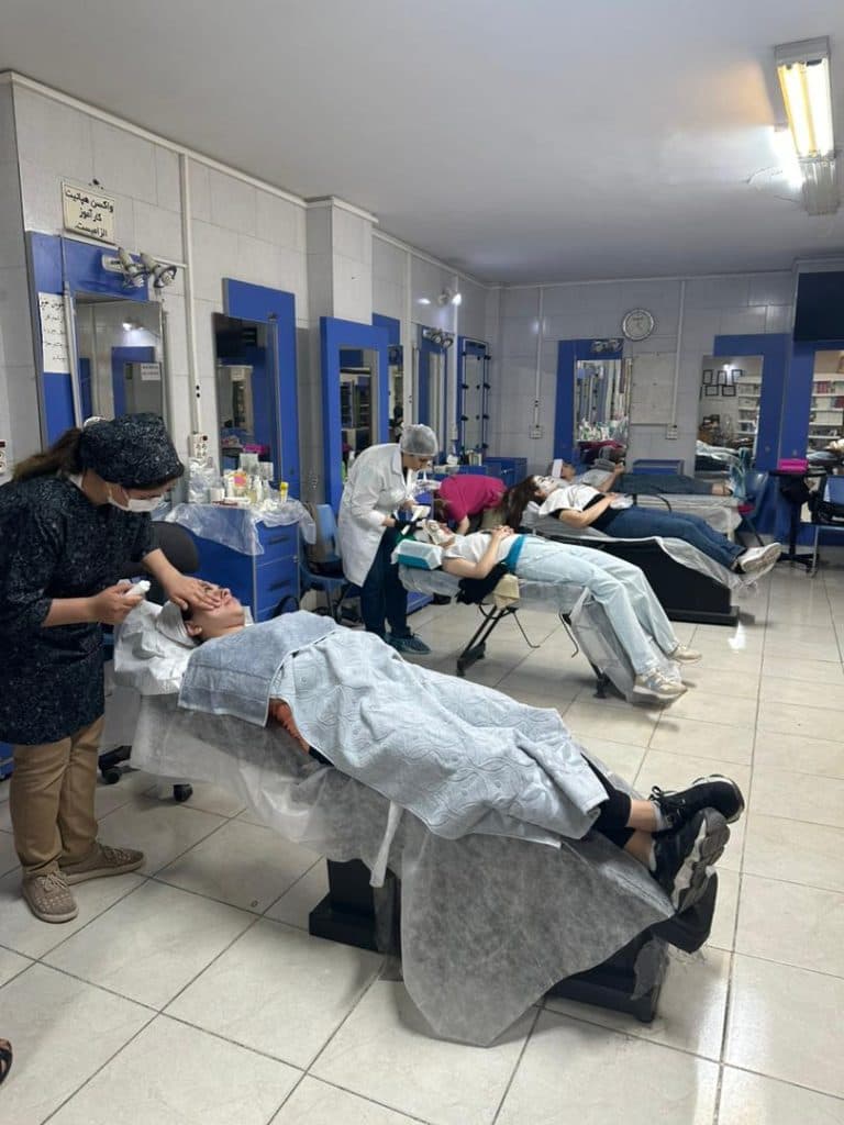 آموزش و خدمات تخصصی پاکسازی پوست سارا مزروعی در اصفهان