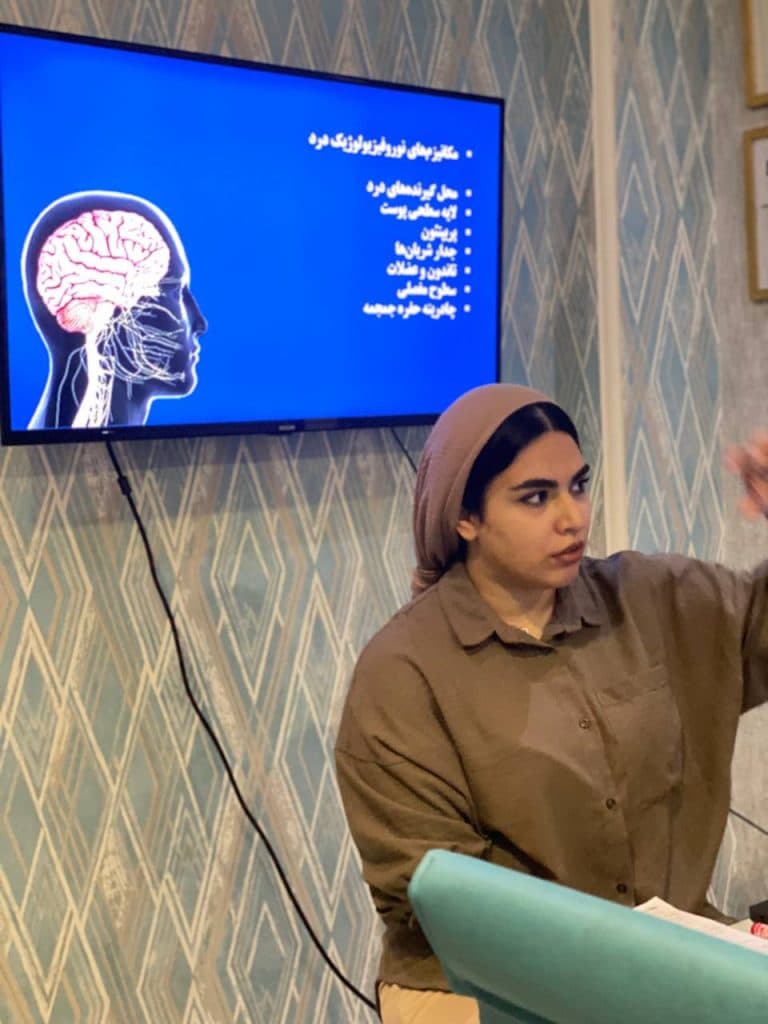 آموزشگاه فنی و حرفه ای ماساژ ماوی در گلباغ نماز رشت