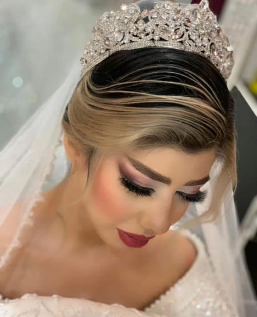 آموزش و خدمات تخصصی vip میکاپ عروس مهرنوش فیروزی در مراغه