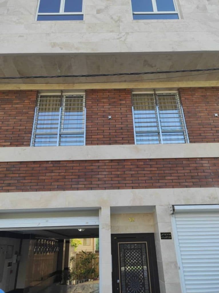 اجرای نرده حفاظ استیل قائم حسین زاده در تهران