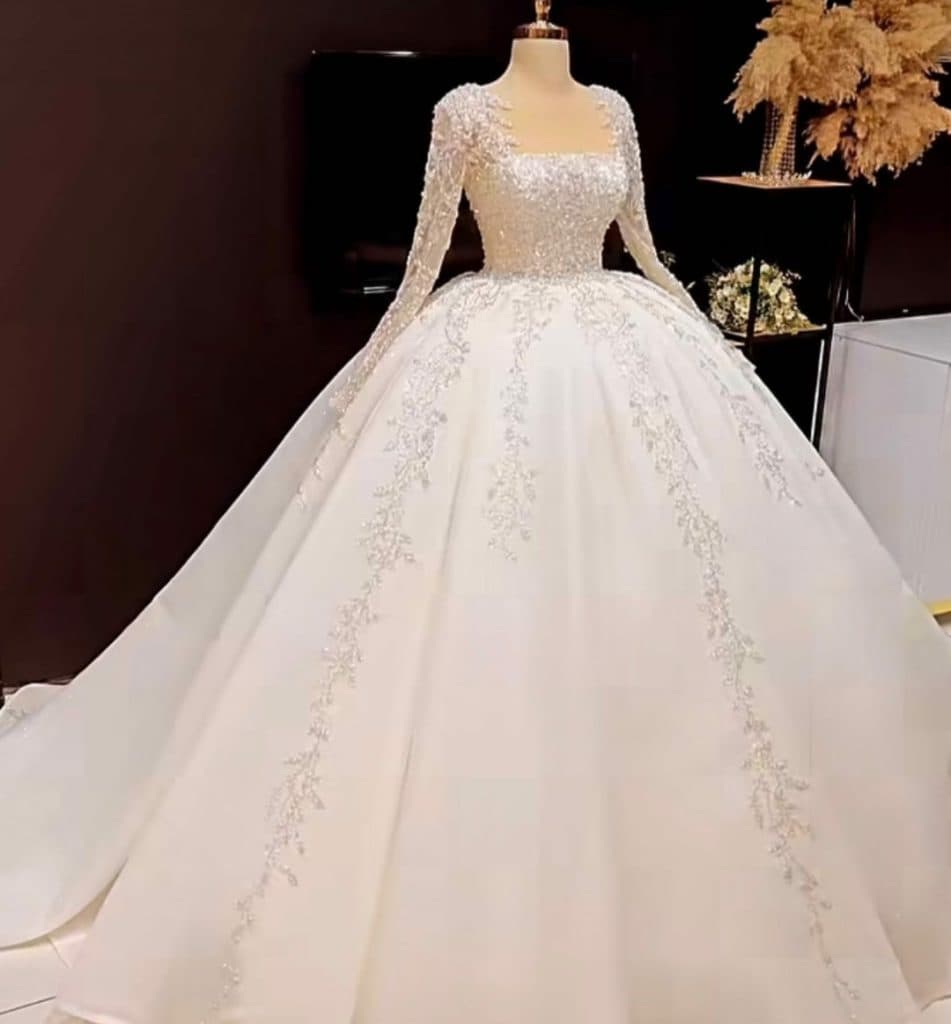 مزون عروس یانیا در شهرکرد