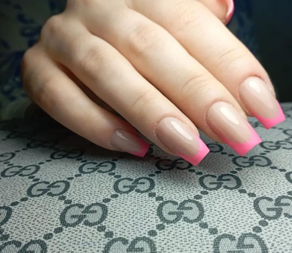 خدمات تخصصی ناخن زهره در هاشمیه مشهد