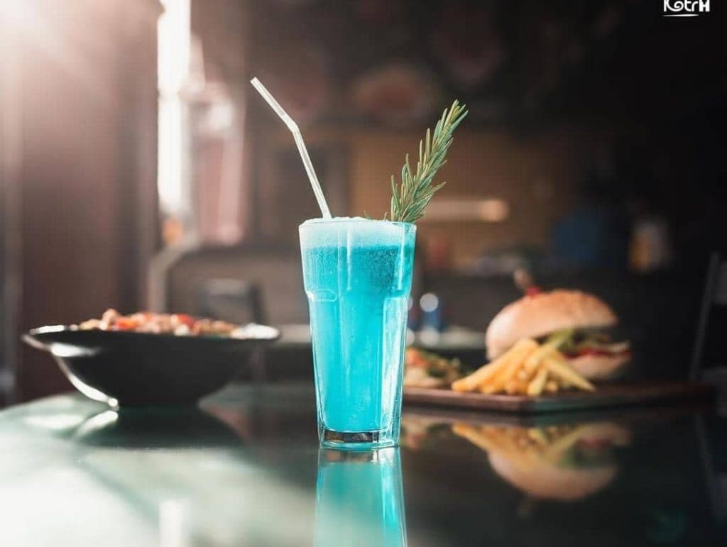 فست فود کترا در نیشابور