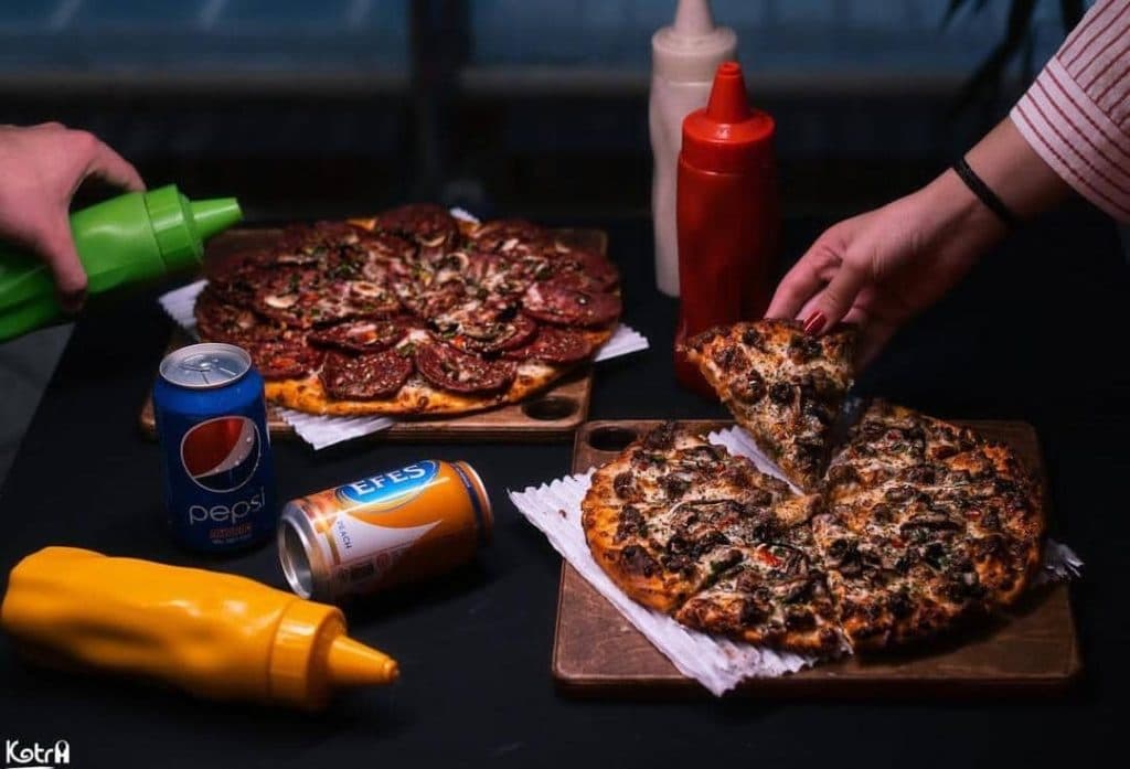 فست فود کترا در نیشابور