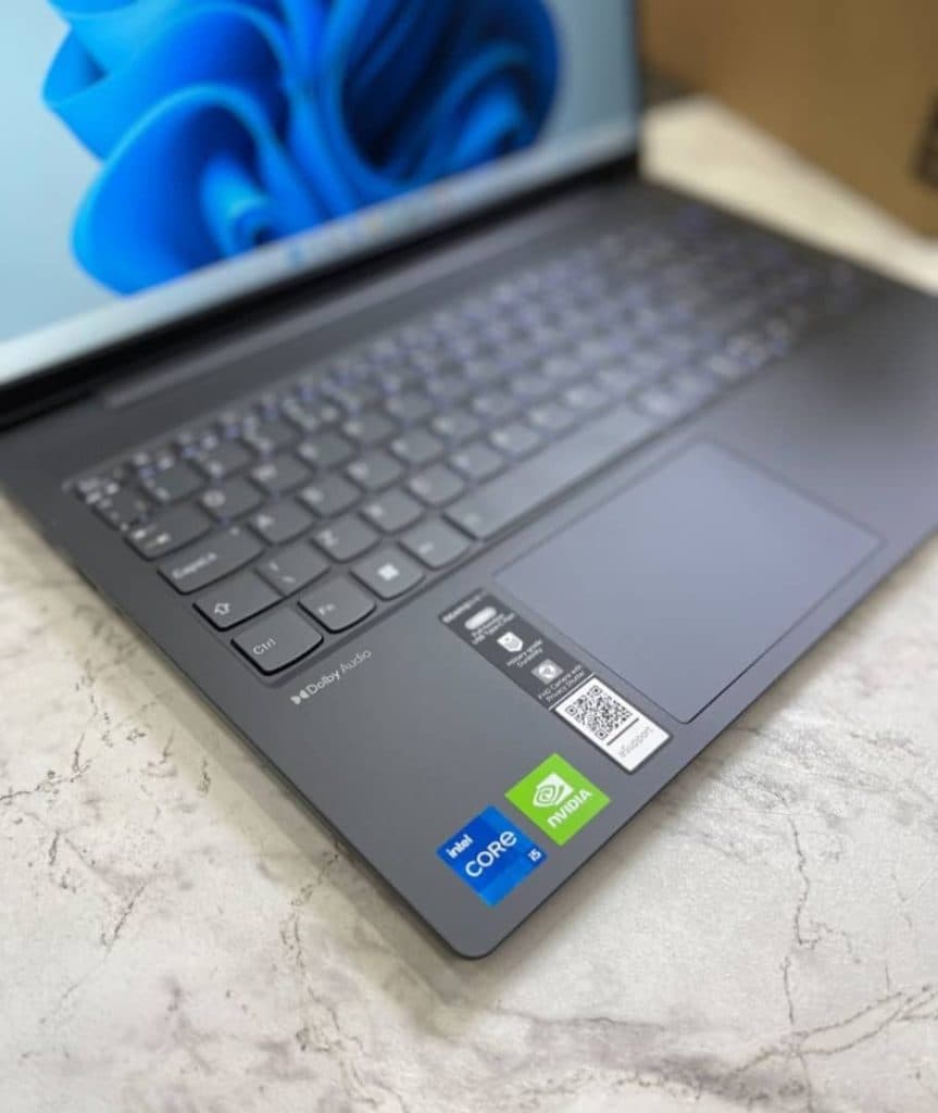 فروش لپ تاپ و کامپیوتر نو رایانه گستر در مهرشهر کرج