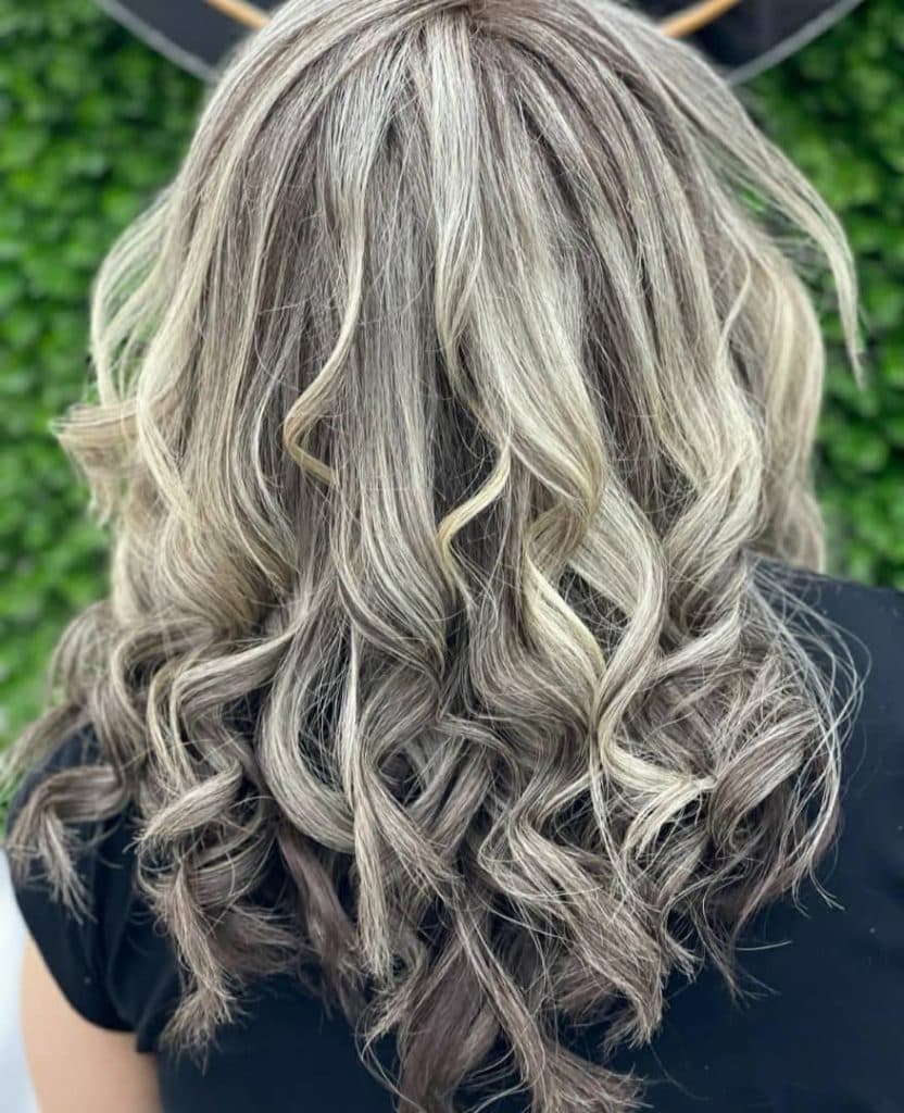 آموزشگاه مراقبت زیبایی سولماز روح نواز در تهران