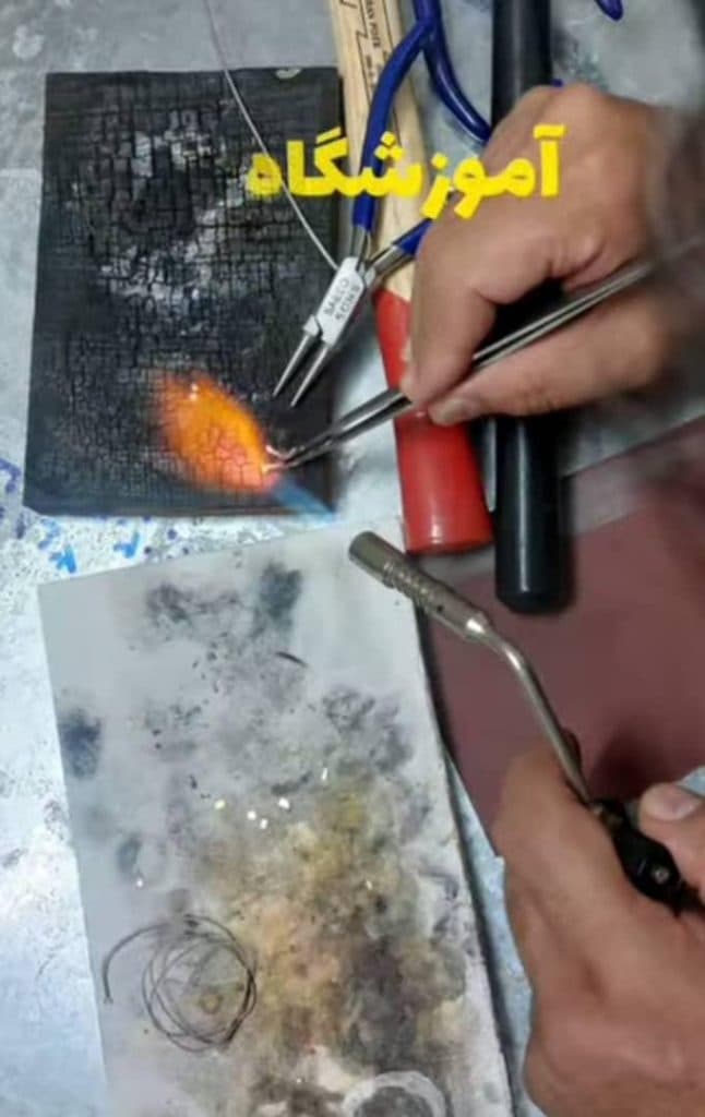 آموزشگاه طلا و جواهرسازی عاج در اصفهان