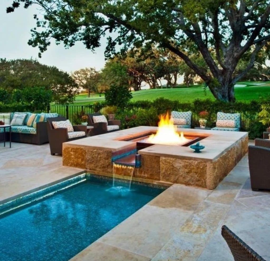 مرکز تخصصی ساخت استخر بتنی فایبرگلاس صدستون آپادانا در محمودآباد