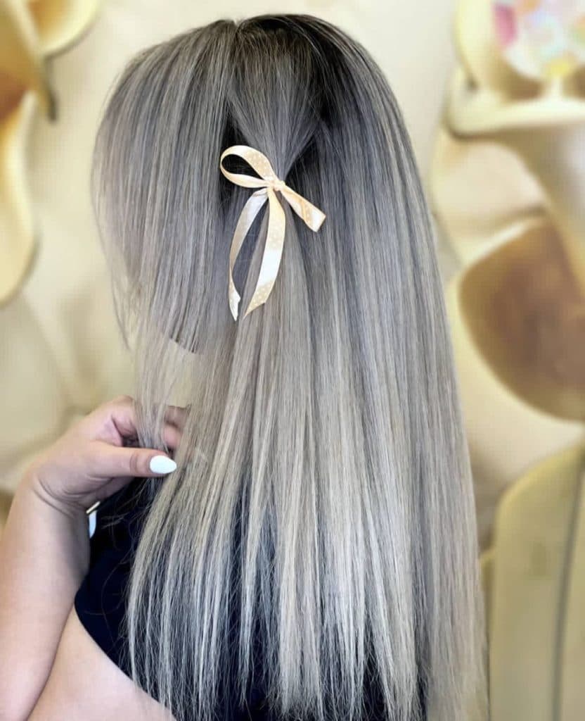 خدمات تخصصی رنگ و لایت مو فرشته در سالاریه قم