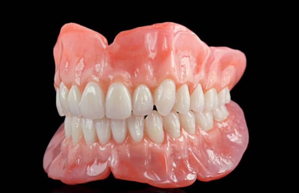 کلینیک دندانپزشکی و دندانسازی پارس در انقلاب رودسر