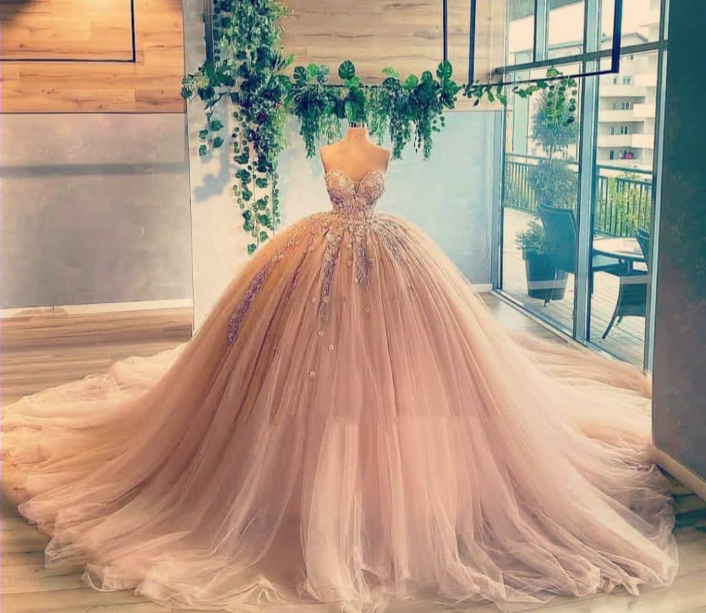 مزون لباس عروس vip زیهاش در مشهد