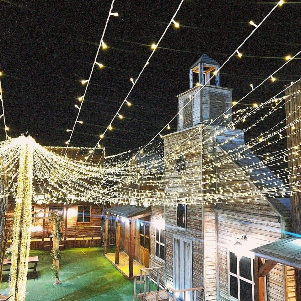 سالن عقد وسترن در احمدآباد مستوفی تهران