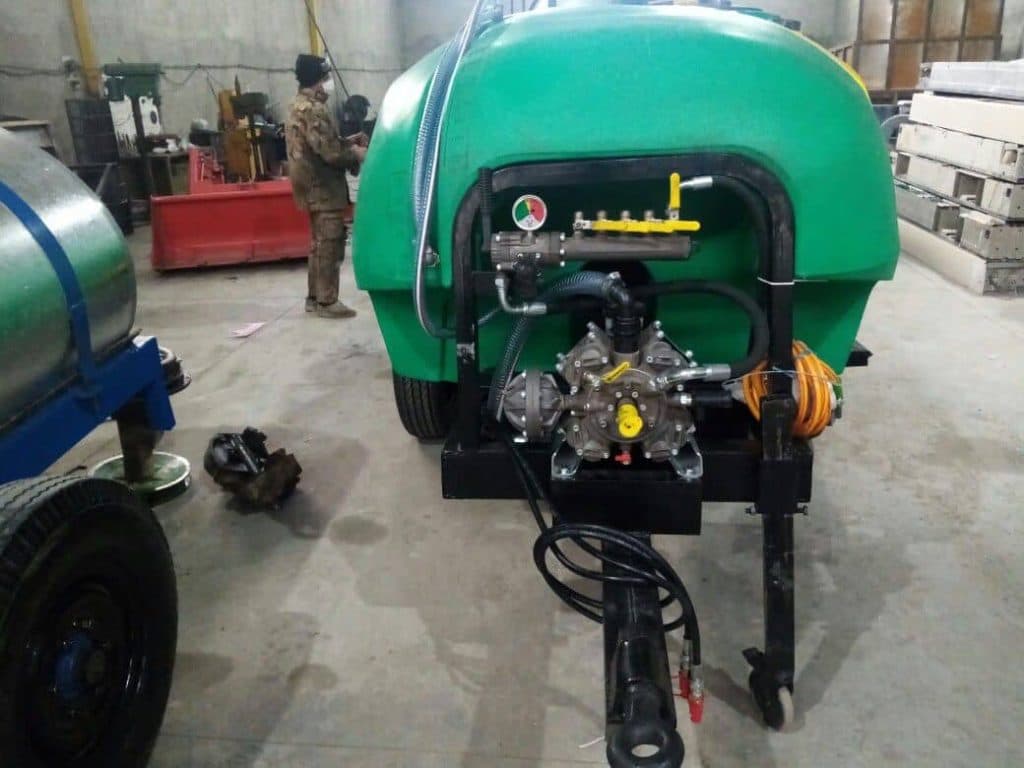 ساخت فروش ادوات کشاورزی منوچهری در همدان