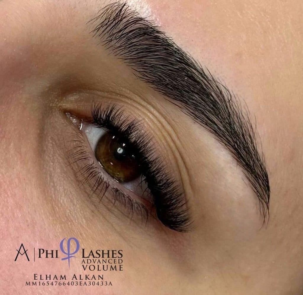 آموزش تخصصی اکستنشن مژه شاران در گلسار رشت