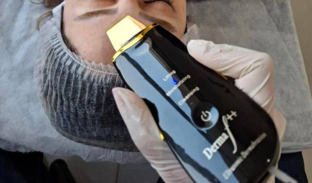 خدمات فیشیال و جوانسازی پوست آقایان و بانوان زهرا فلاحی در نوبهار کرمانشاه