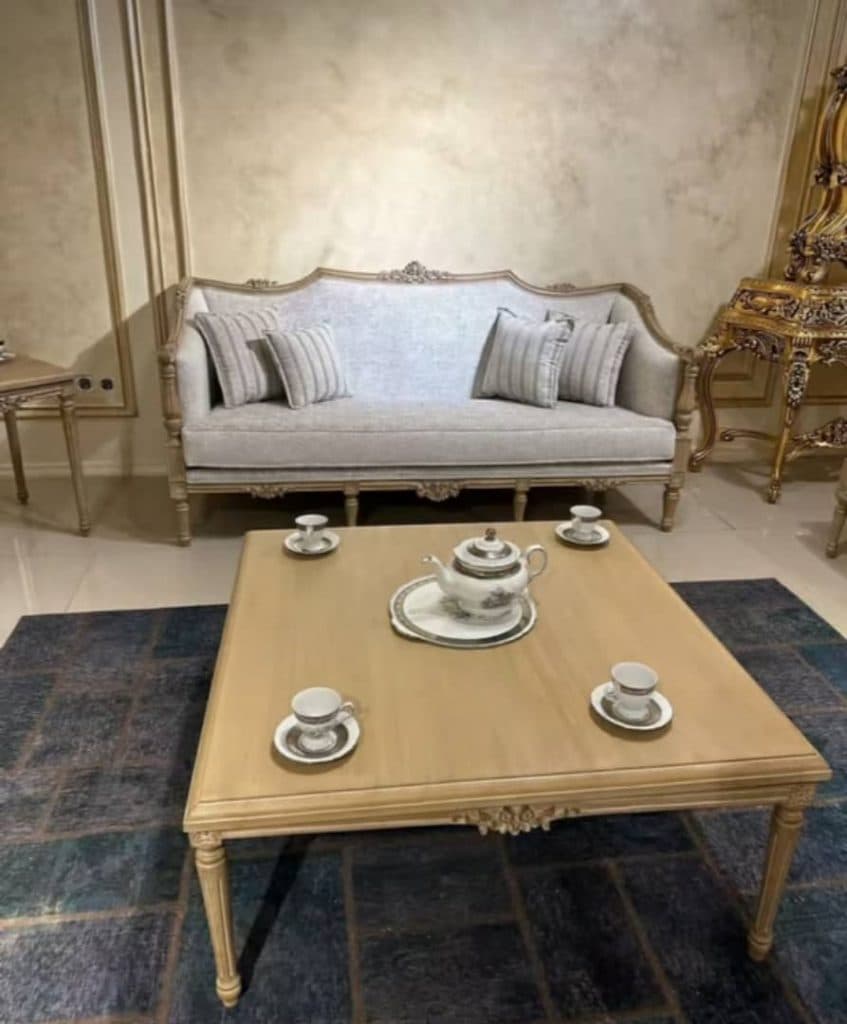 گالری مبلمان الیاس در جاده جاجرود به تهران