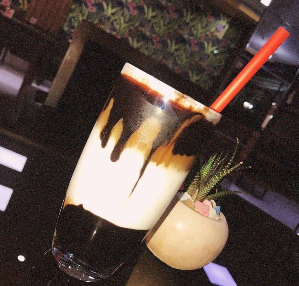 کافی شاپ هلسی در براعتی ارومیه