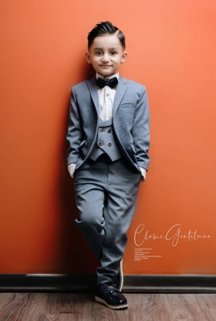 استودیو تخصصی عکاسی و فیلمبرداری اشکان بخاری در بیرجند