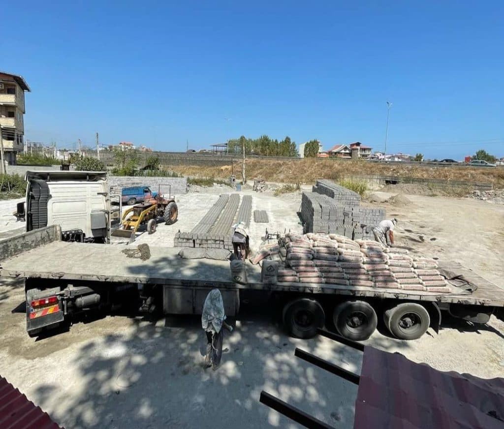 بلوک و مصالح ساختمانی شاه منصوری در تنکابن